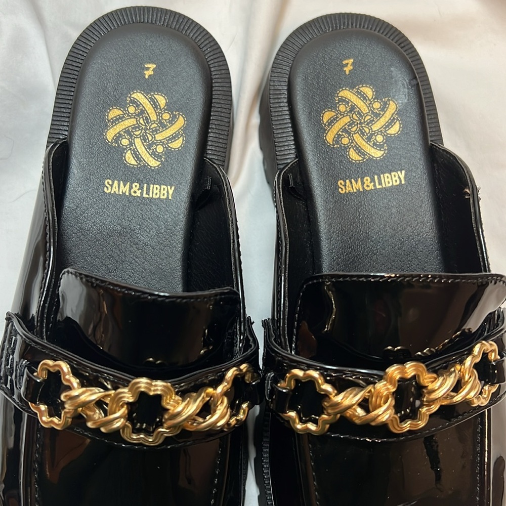 Sam & Libby Lug Sole Slip on Mule - Picture 6 of 6